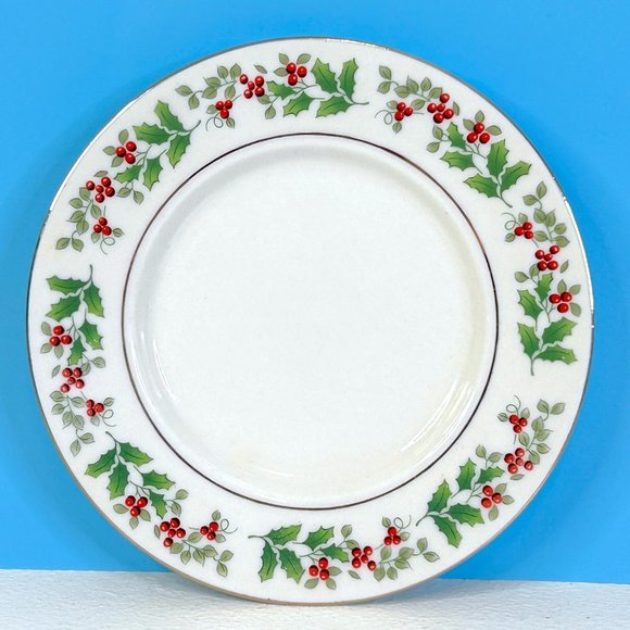 NEW Gibson Everyday China CHRISTMAS CHARM Holly Berry 6" Saucer Dish Plate‎ - Picture 1 of 4